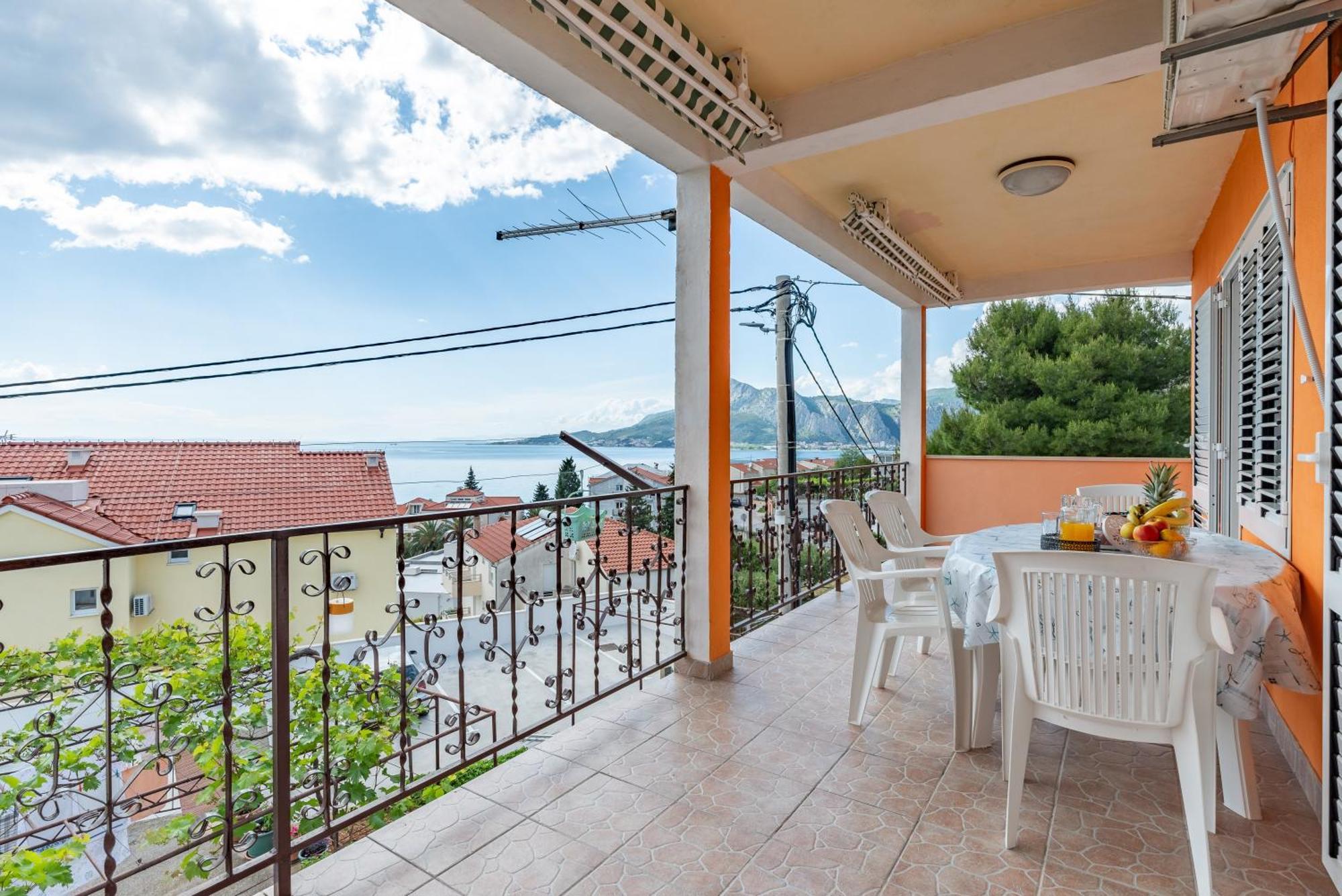 Morska Vila Omiš Exteriör bild